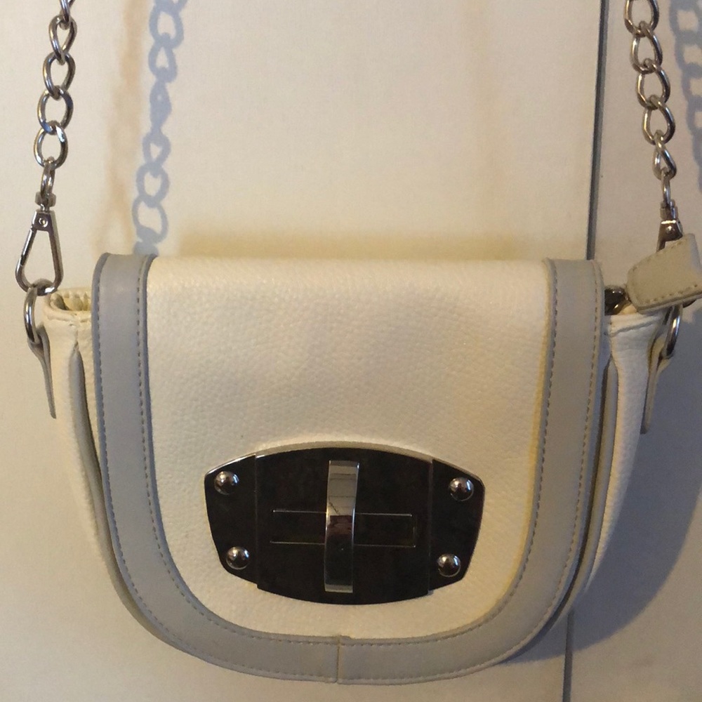 White/gray/tan interior Charming Charlie clutch - Picture 2 of 4
